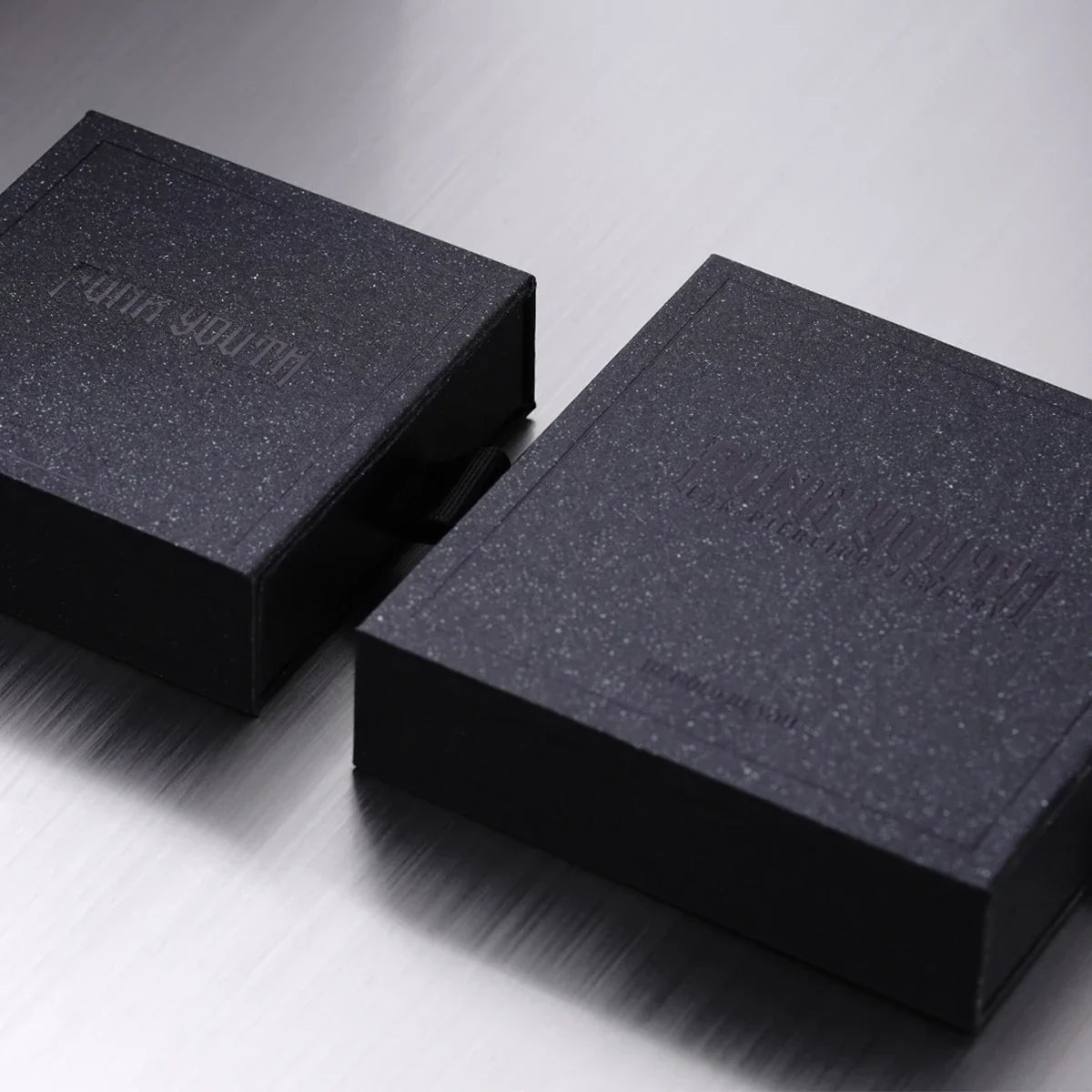 PACKAGING BOX